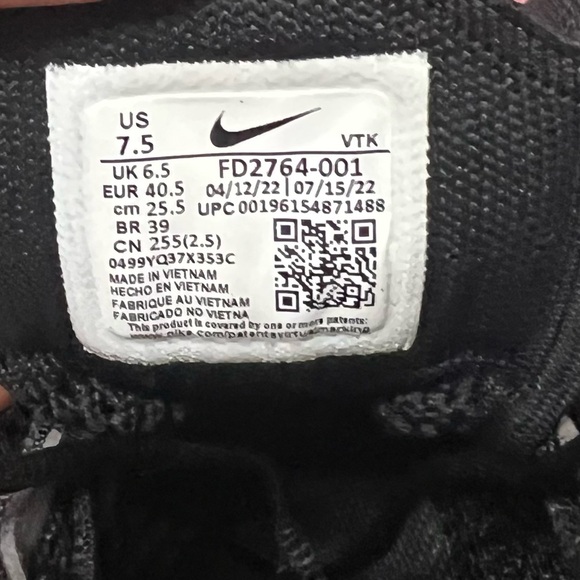 Nike Mens 7.5 Air Max Flyknit Racer Triple Black Gray Running Shoes FD2764-001 - Picture 8 of 8